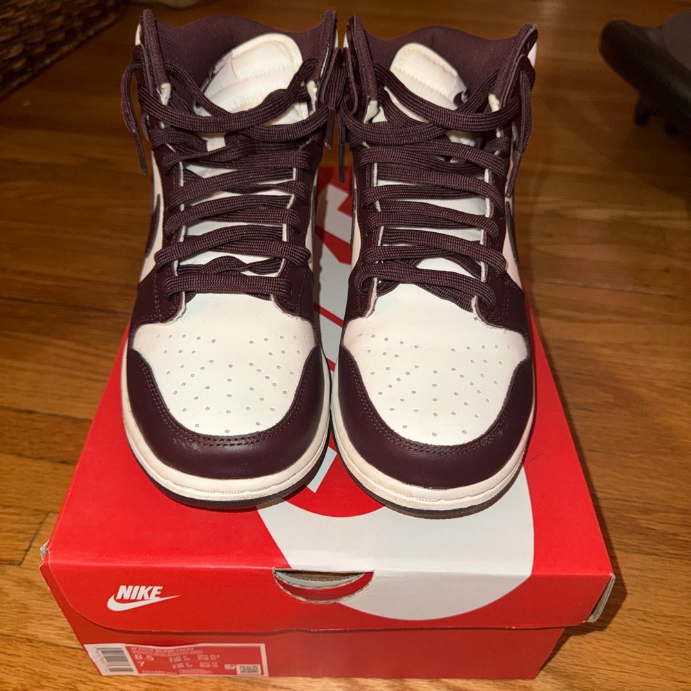 Nike Hugh Dunk Sneakers - Burgundy and White